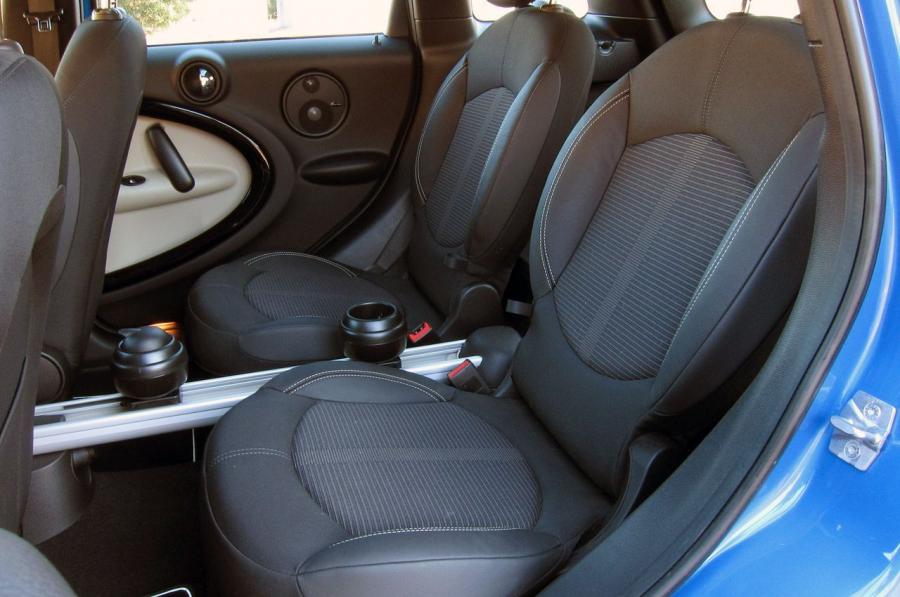  Mini Cooper S Countryman All4 2011 года  (фото 13 из 44)